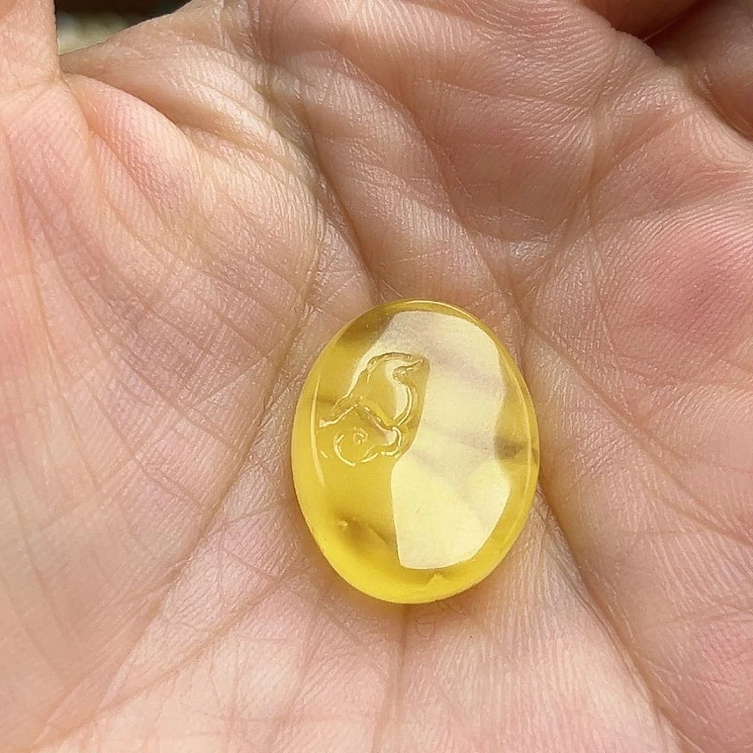 琥珀颈饰未镶嵌蜜蜡吊坠