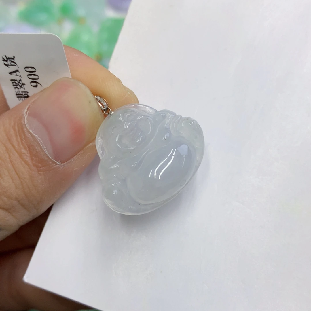 翡翠18K金镶嵌颈饰翡翠