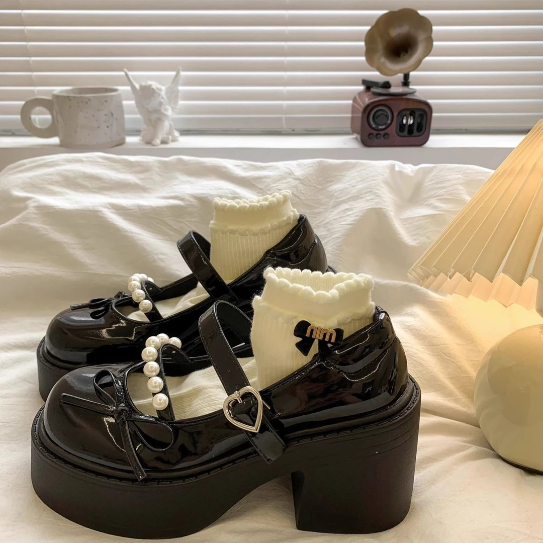 白色法式高跟鞋粗跟玛丽珍女2025新款厚底复古百搭黑色圆头小皮鞋