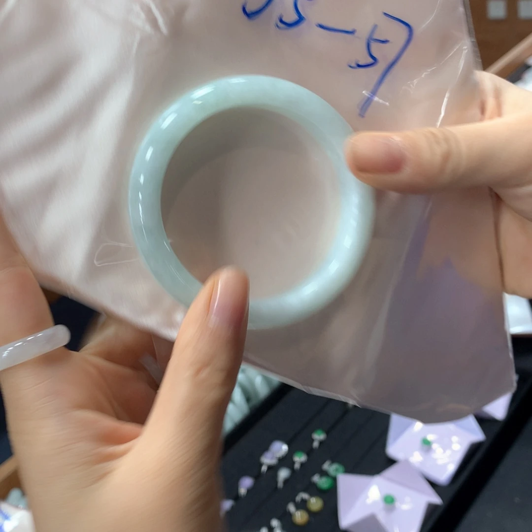 未镶嵌手镯翡翠买断