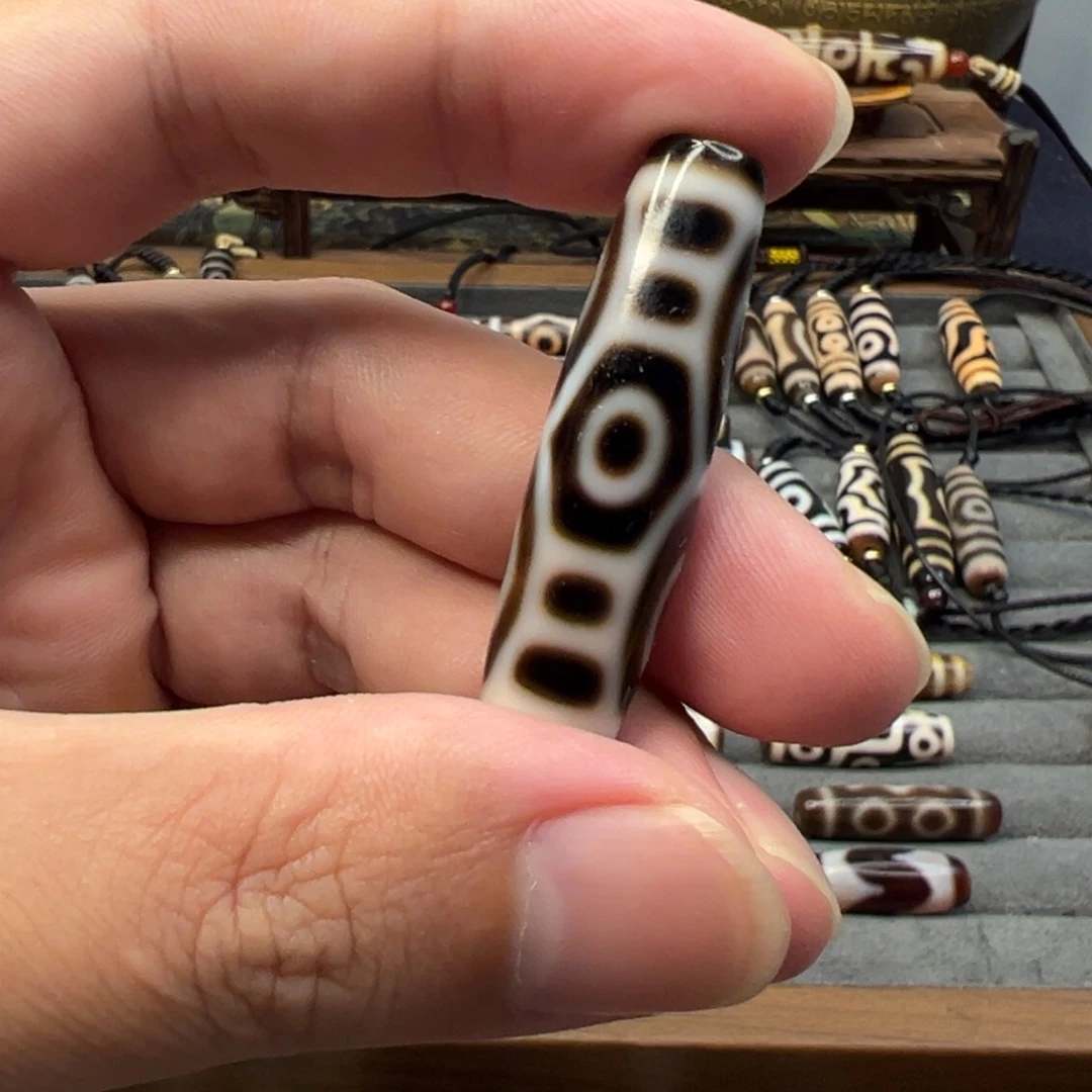 黛***柴玛瑙/玉髓颈饰未镶嵌