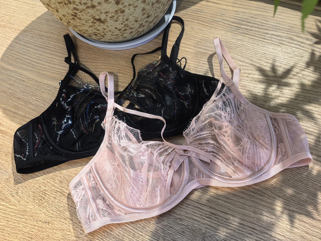 大胸显小有钢圈真丝月牙托单层内衣F1212