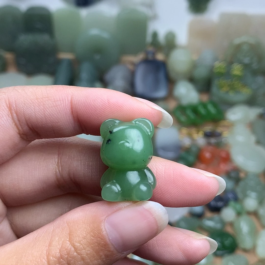 和田玉吊坠未镶嵌