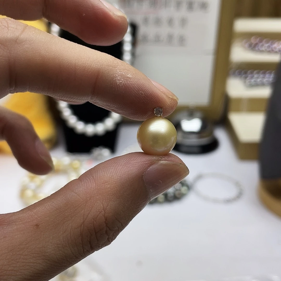 海水珍珠18K金镶嵌颈饰