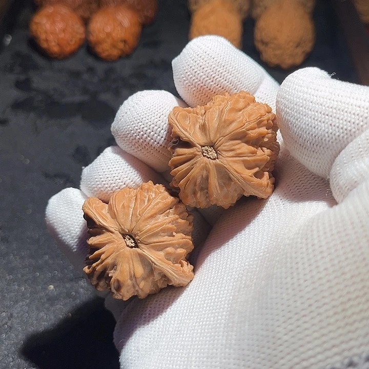 文玩核桃把件磨盘