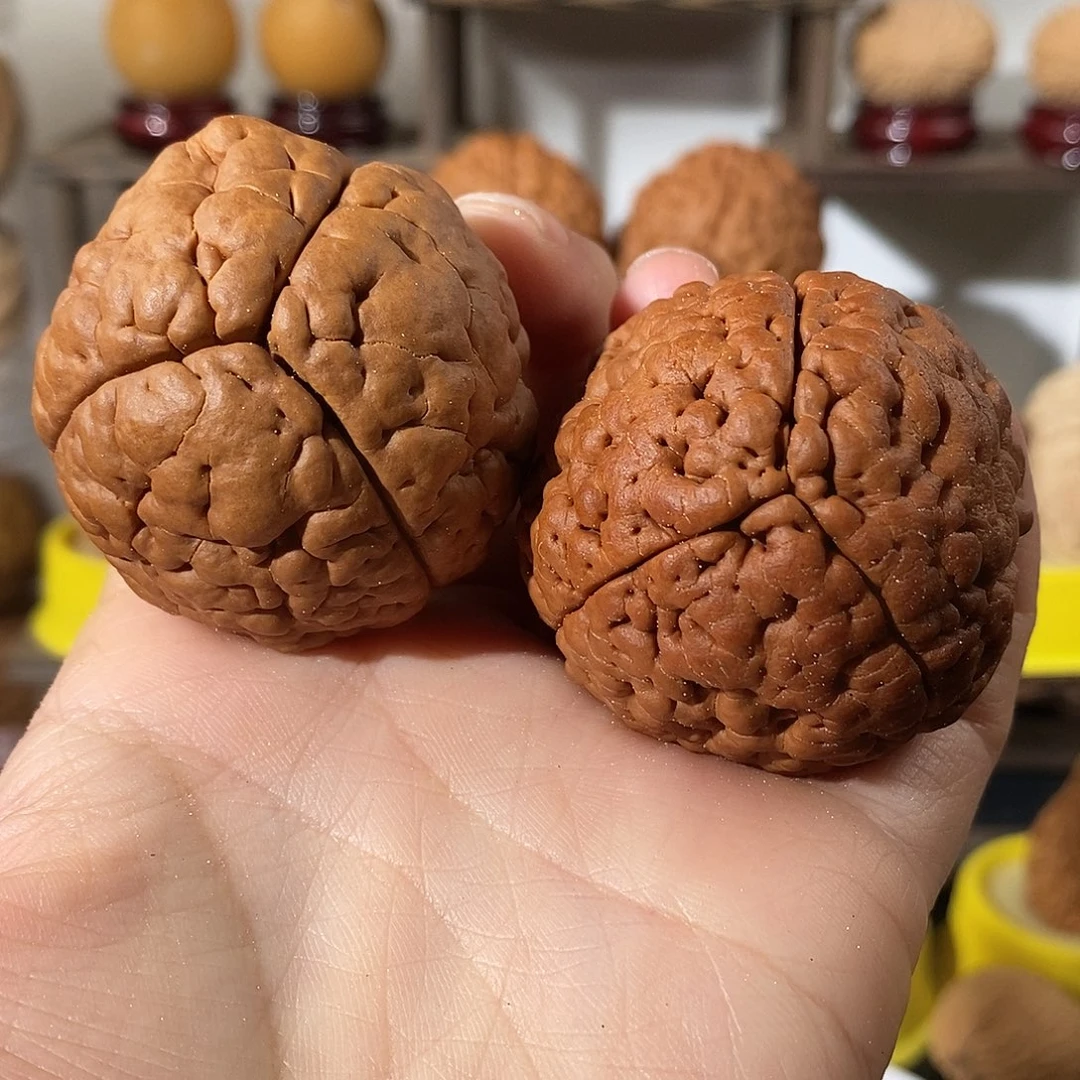 吊坠文玩核桃柳***刀脑纹金刚练手色差不退不换不接受中差评