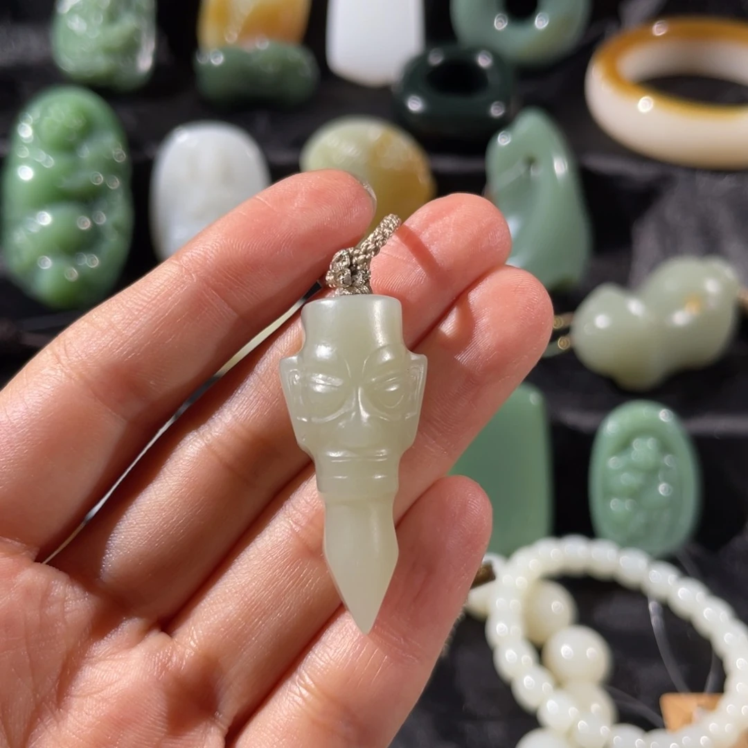 和田玉未镶嵌挂件