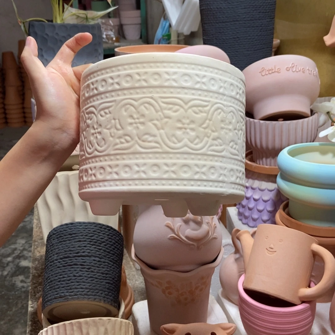 19×15.5白陶三脚波西米亚 粗陶1个