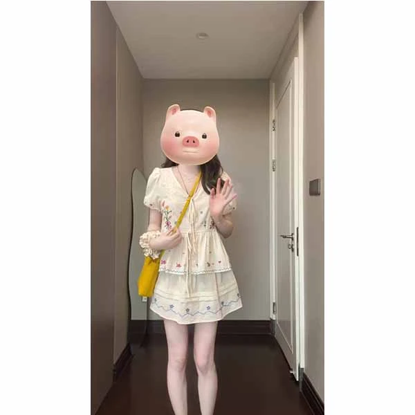 2025夏季新款爱丽丝甜梦~重工十字绣棉感娃娃衫+A字半身裙套装向