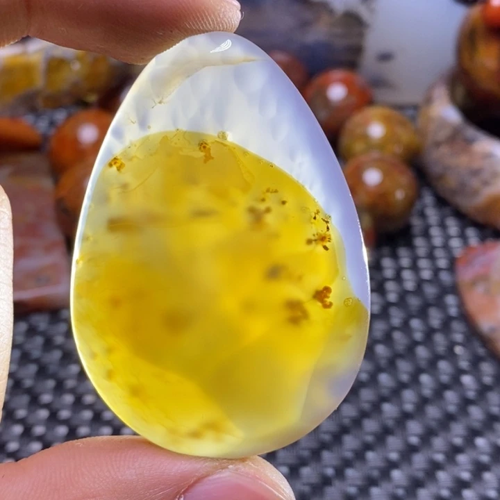 玛瑙/玉髓颈饰未镶嵌