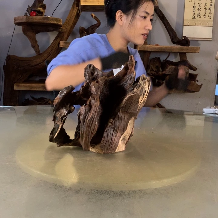 司***宁天然的云南紫柚木会黄水