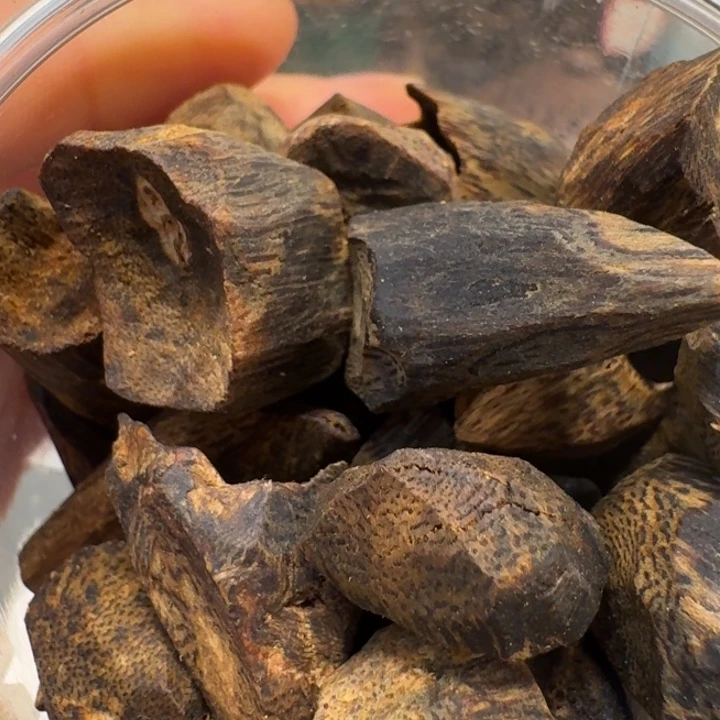 上***来沉香碎屑沉香海南天然老棋楠高端树丁老块料65克