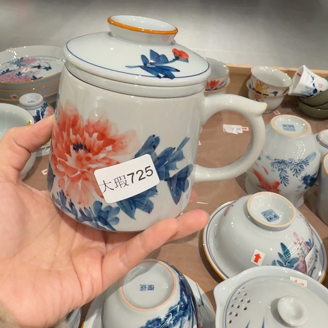 釉下手绘茶具微瑕