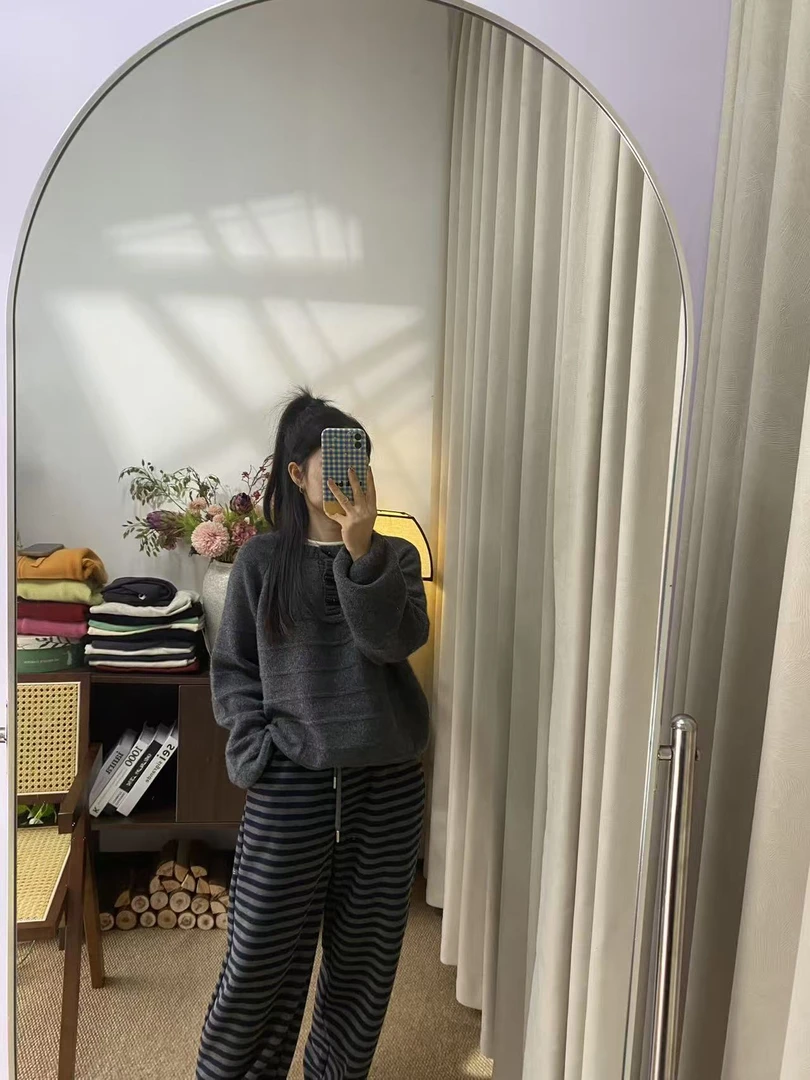 【慧慧精选】秋冬新品 ～三颗牛角扣 100%美丽诺羊毛毛衣
