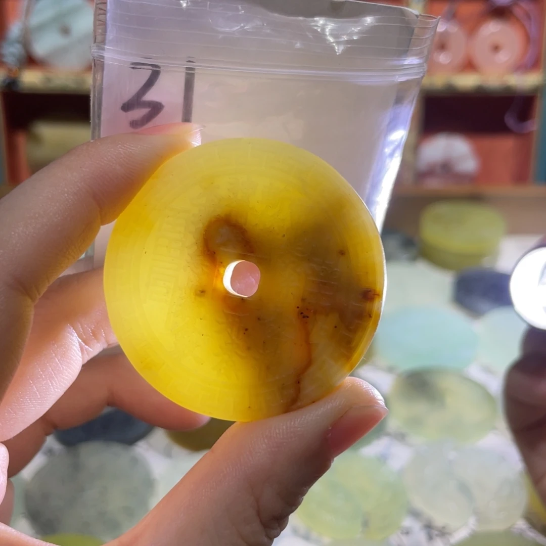 岫玉未镶嵌颈饰颈饰
