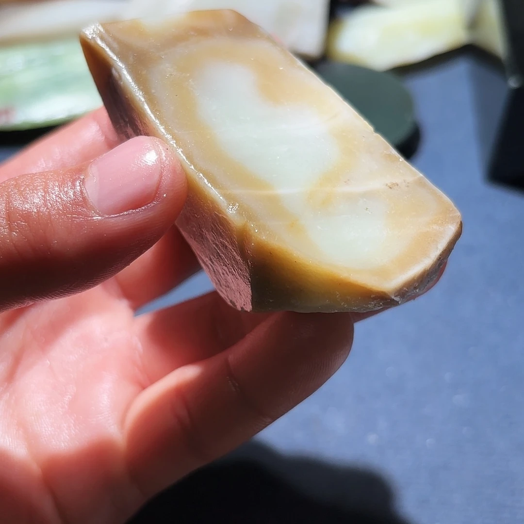 和田玉未镶嵌珠宝奇石