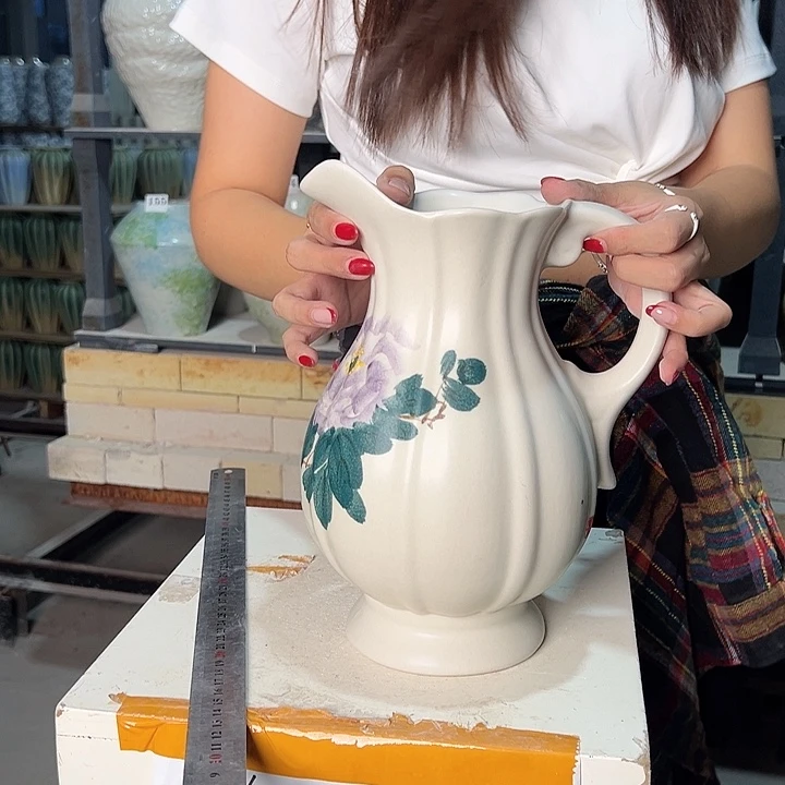 景德镇陶瓷花瓶微瑕介意勿拍