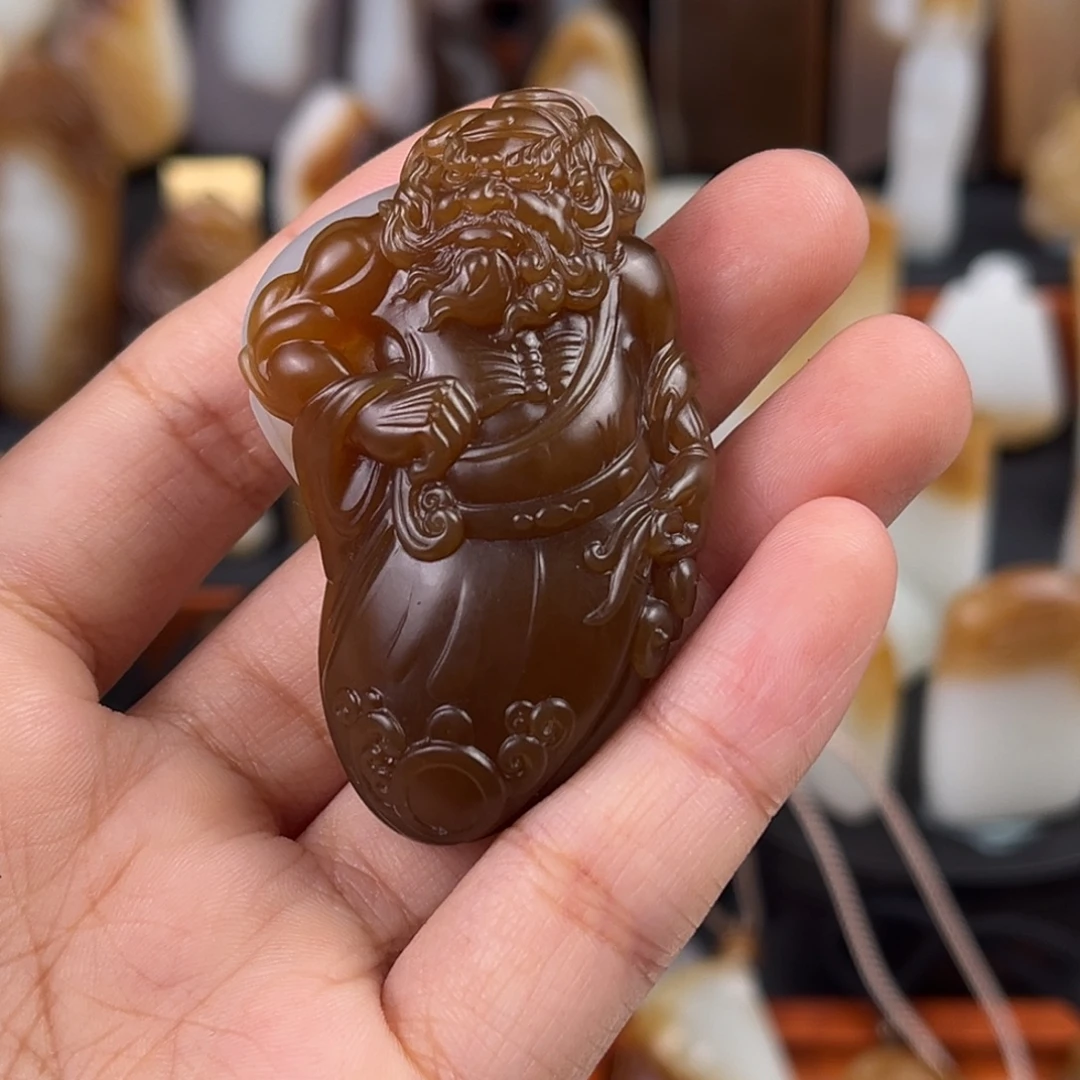****子颈饰未镶嵌和田玉（糖玉）