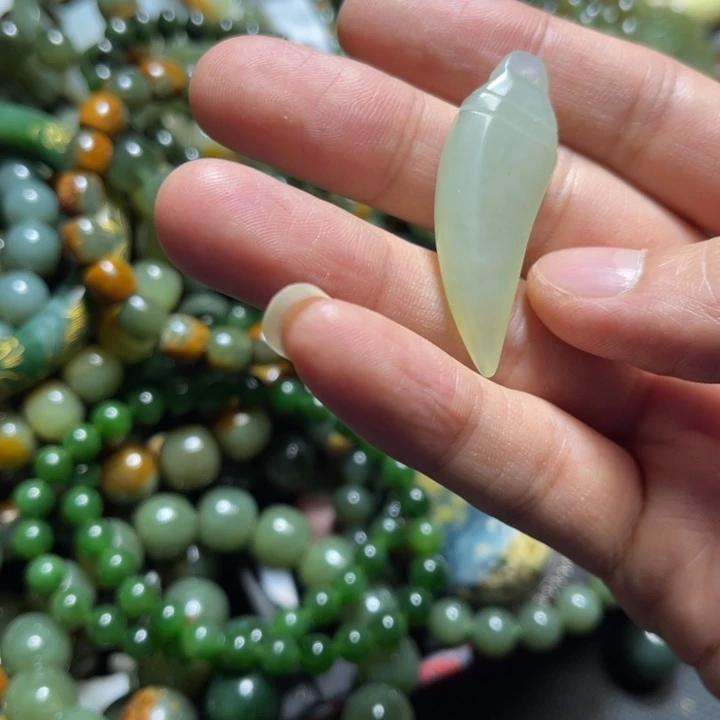 蛇纹石玉未镶嵌手链