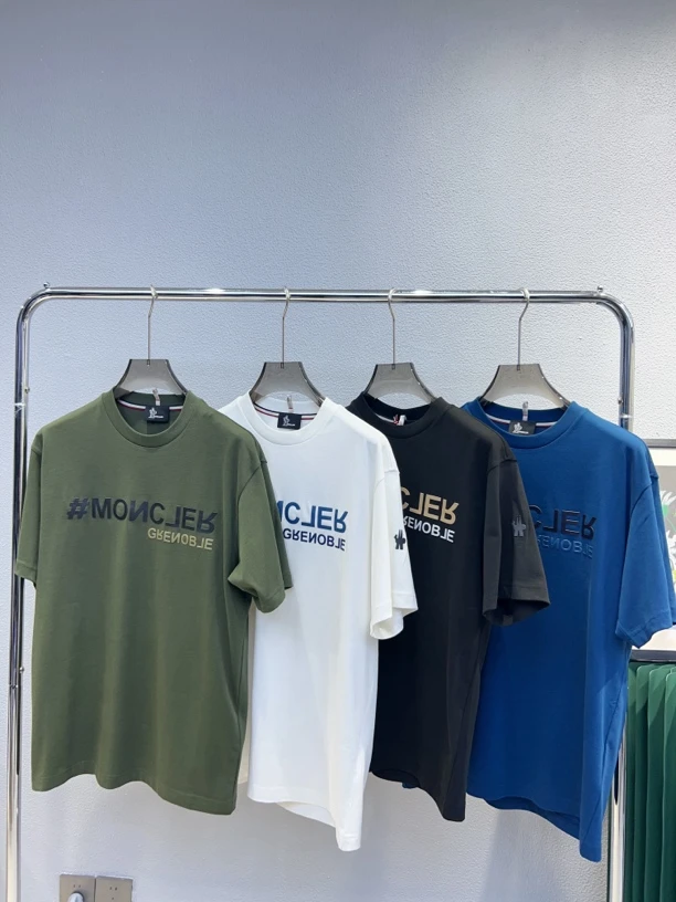 全新未使用Moncler盟可睐 大字母logo男士短袖T恤  8C00006
