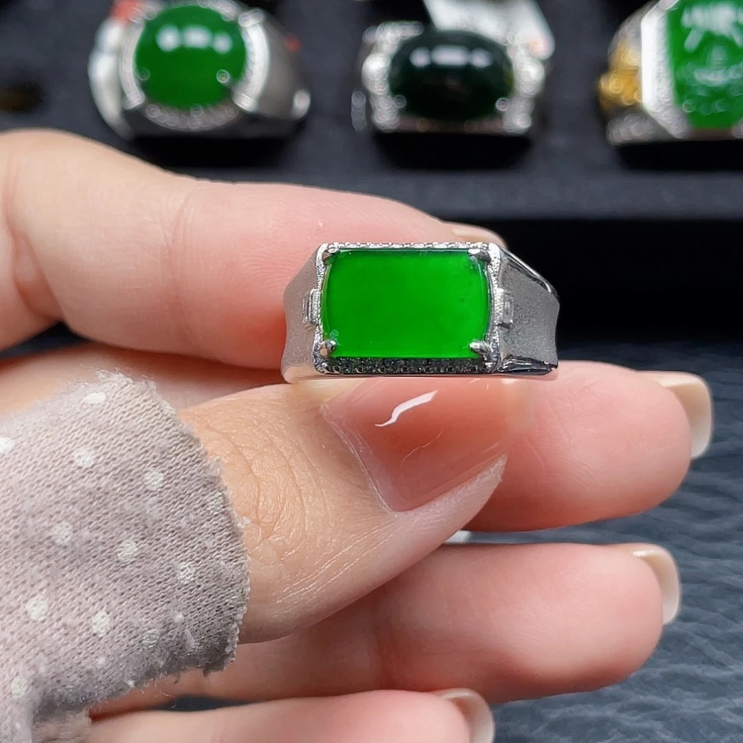 翡翠银S925镶嵌戒指天然A货翡翠没运费险3973