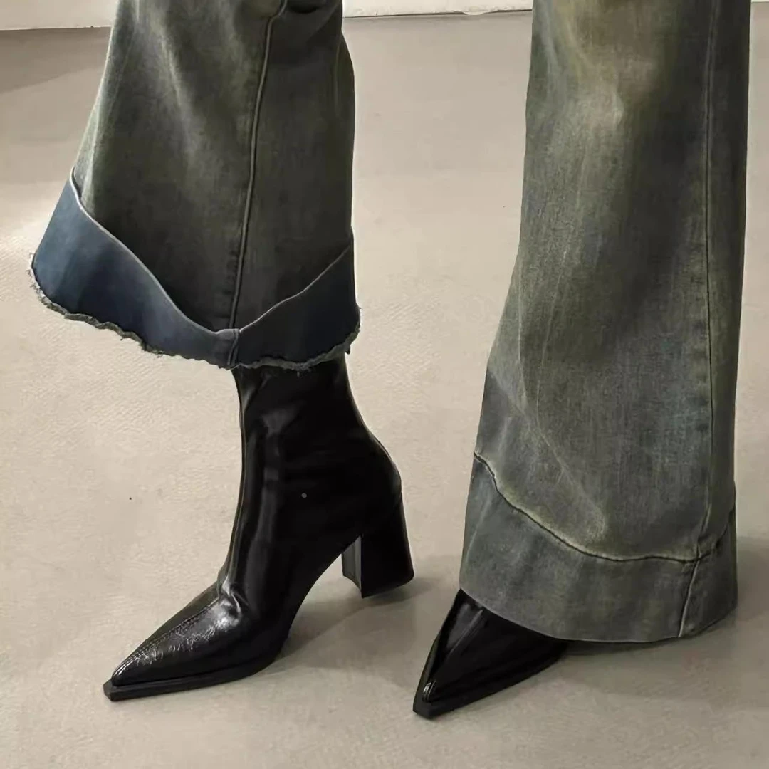 明星同款百搭靴子式真皮粗跟尖头马丁靴女高跟洋气时髦凉靴
