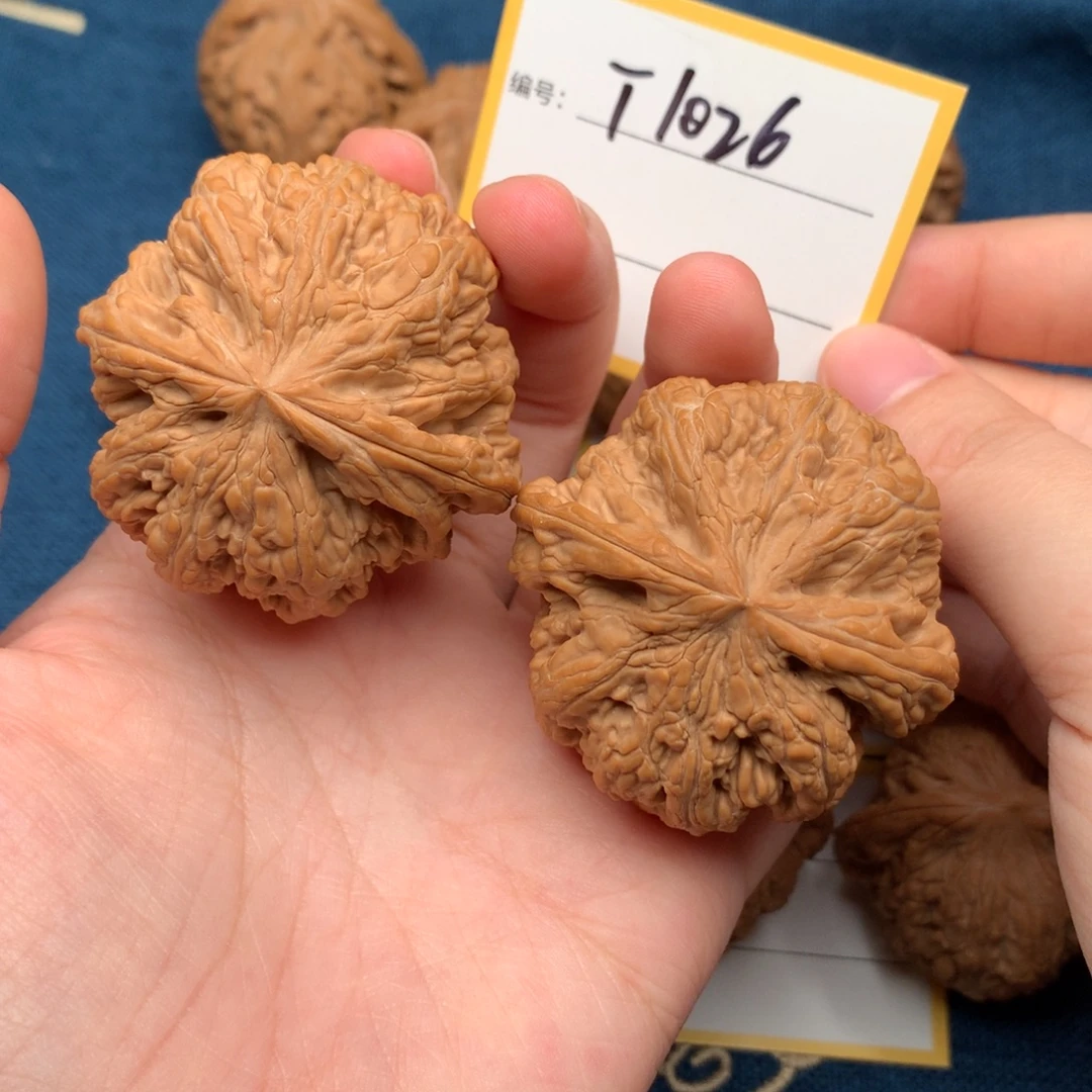 文玩核桃吊坠47粗筋 1026