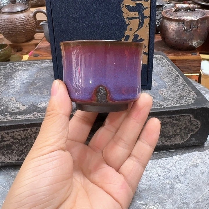 主人杯一个，瓷。。。