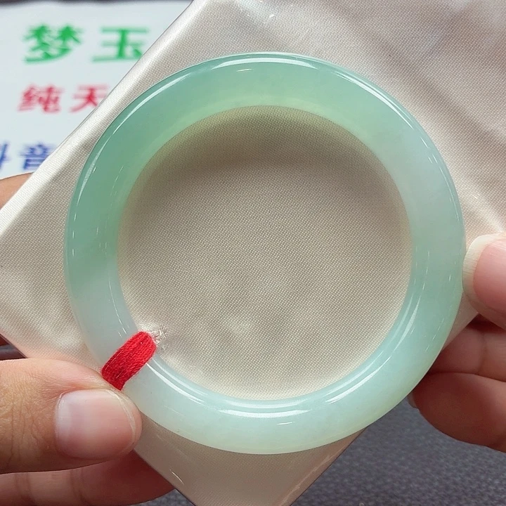 翡翠未镶嵌手镯天然缅甸A货翡翠（甜绿半山水）