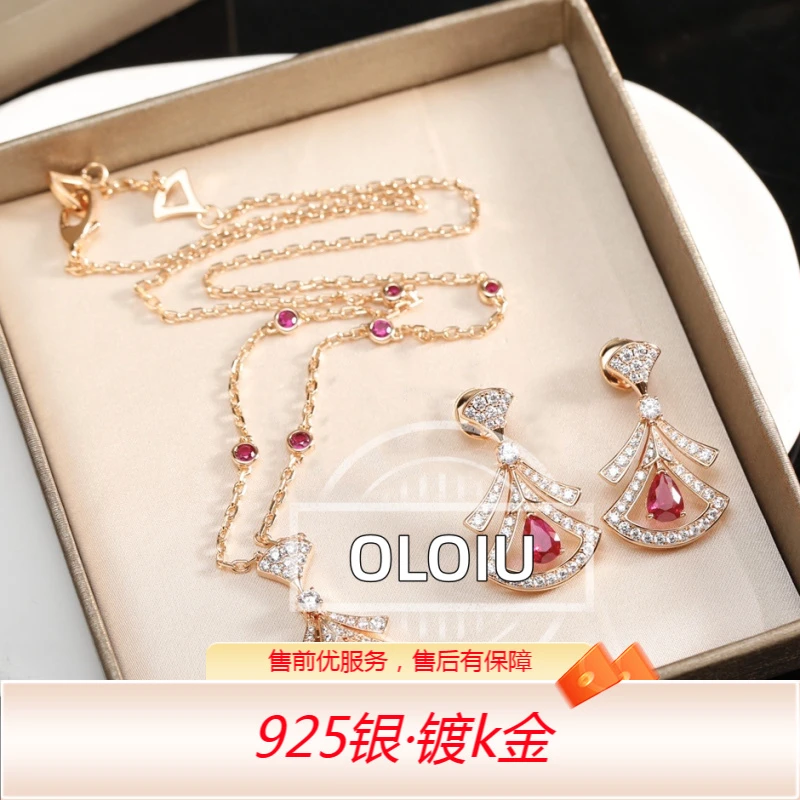 坠链均925银  简约 经典 扇子项链