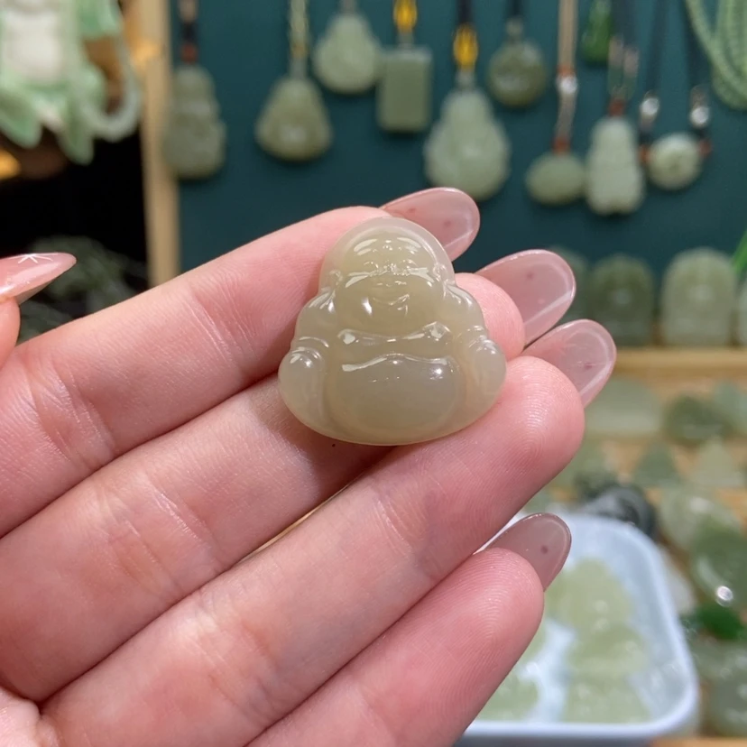 【闪购商品】和田玉颈饰未镶嵌清**人