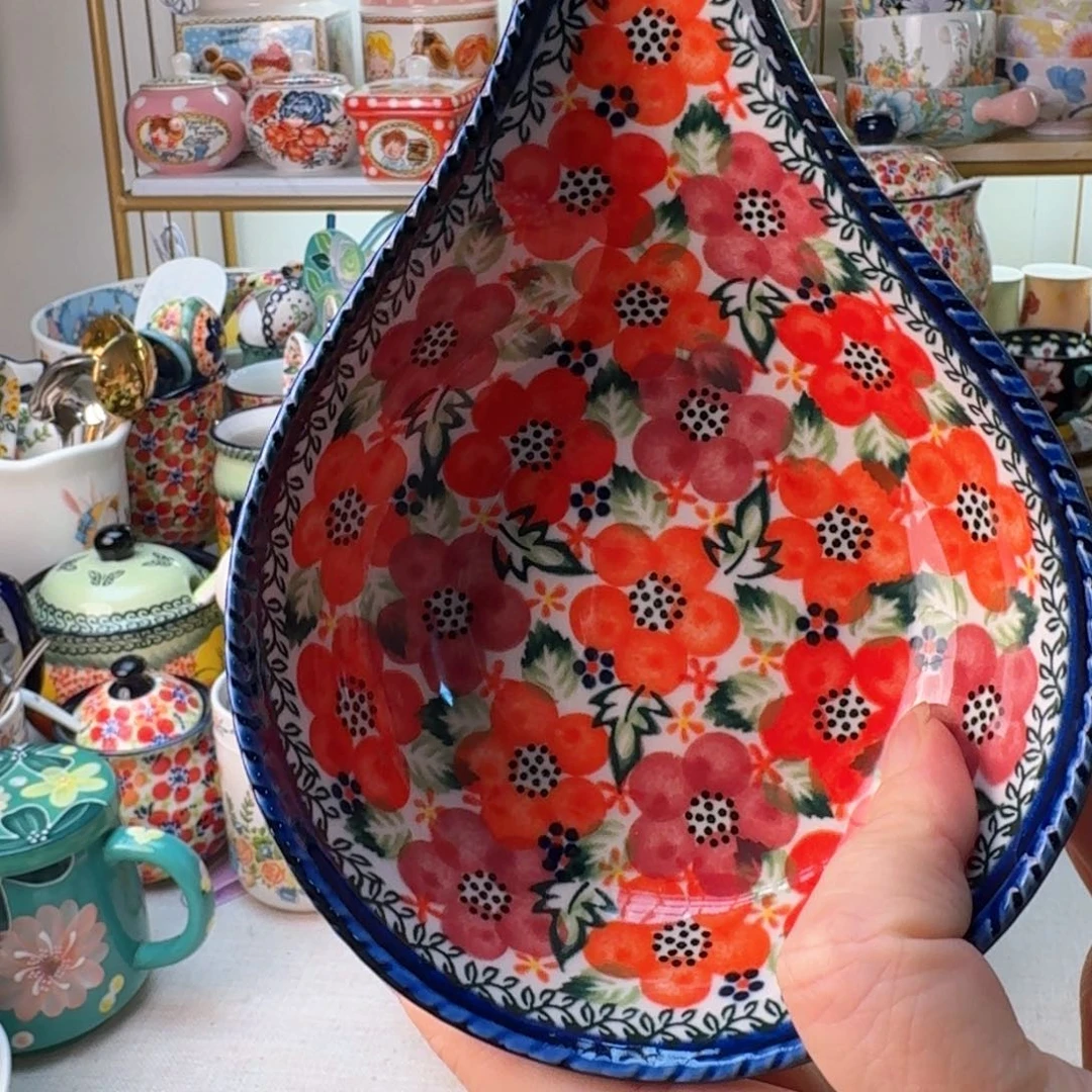 陶瓷红花手柄碟一只