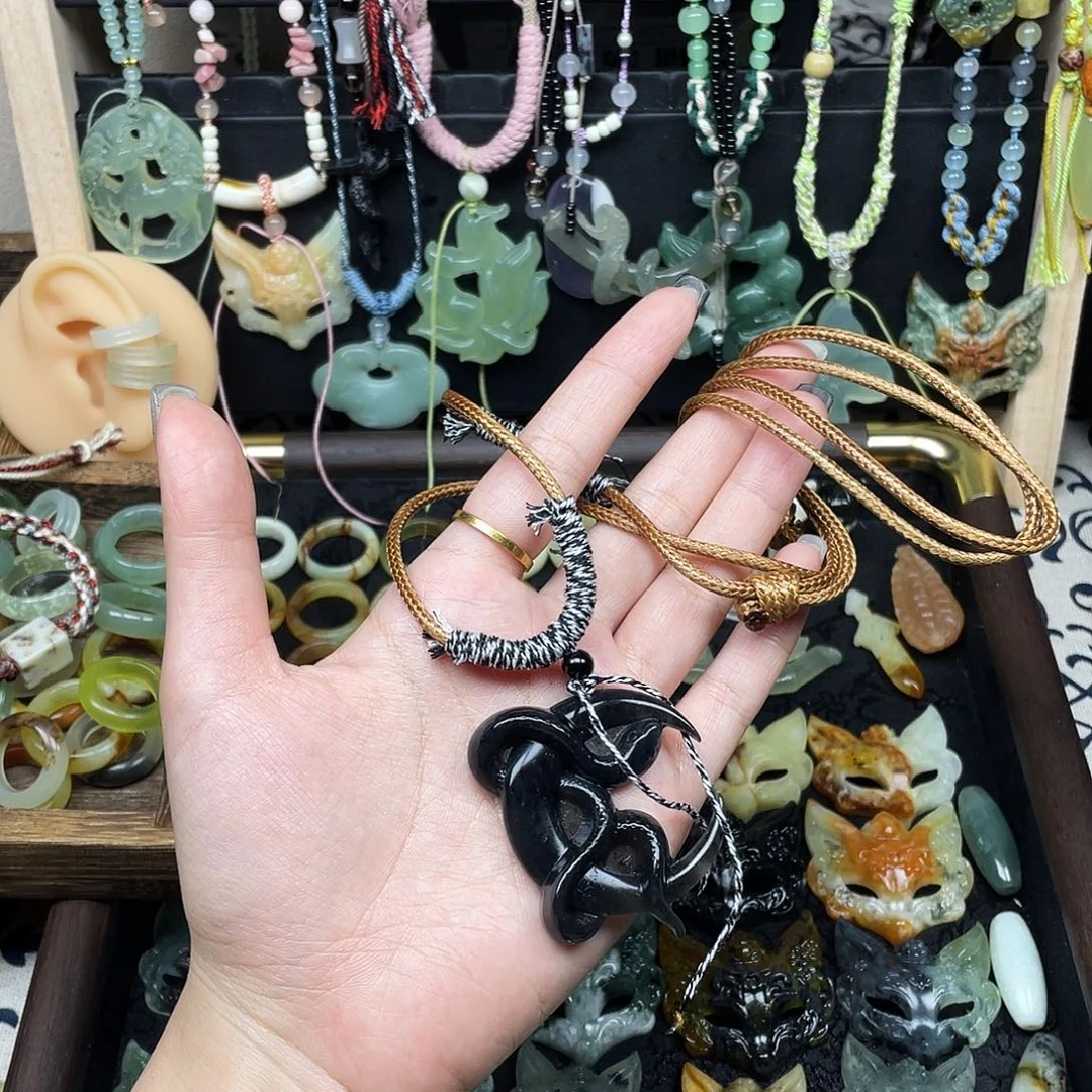 蛇纹石玉未镶嵌颈饰福利