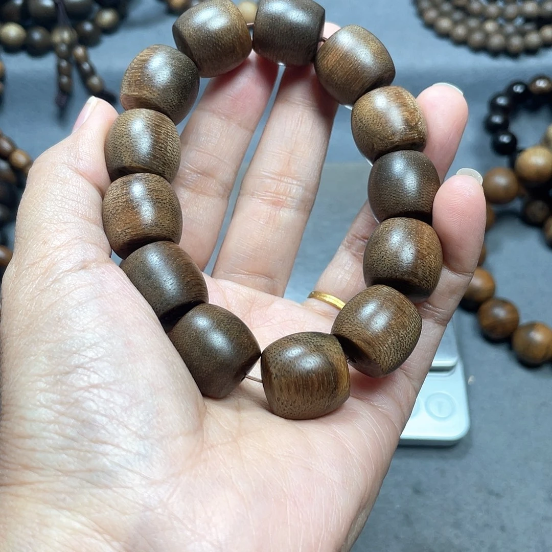 沉香手串芽庄白棋1.6