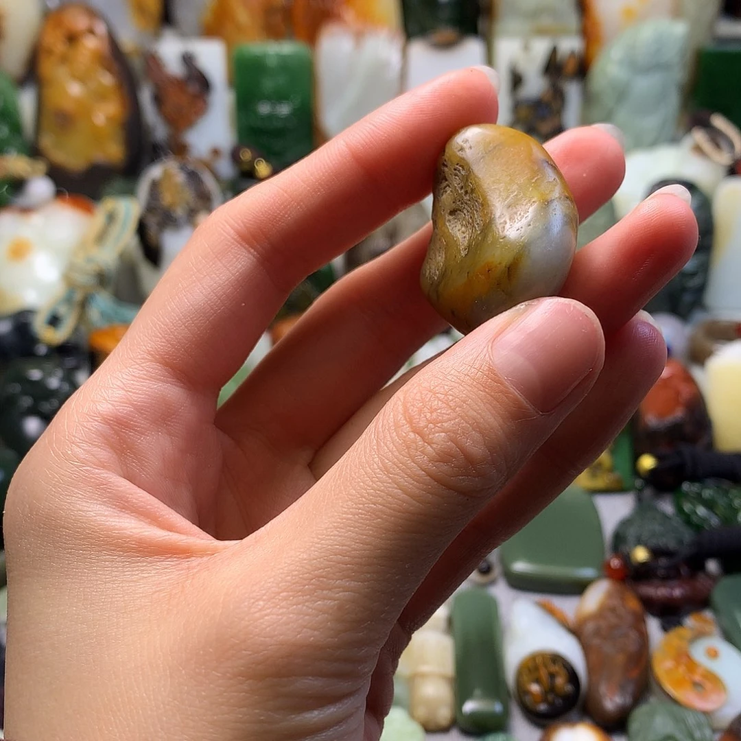 颈饰未镶嵌和田玉