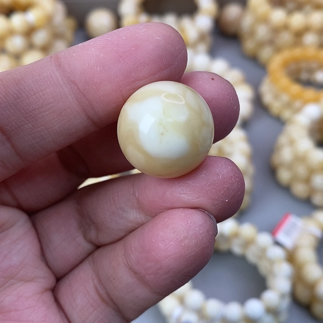 蜜蜡未镶嵌珠宝奇石5.2g  20.9mm