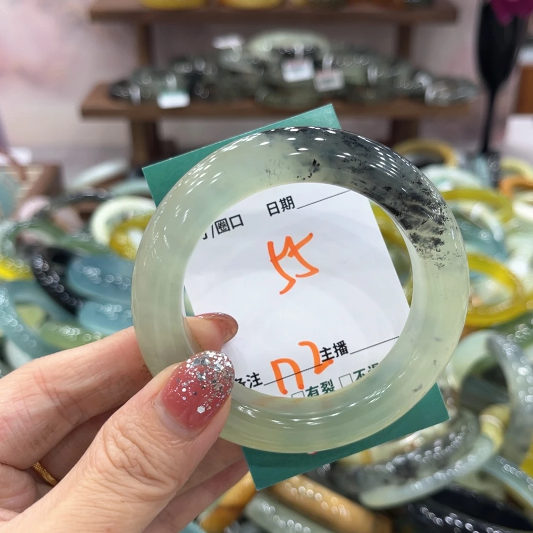 未镶嵌蛇纹石玉手镯手镯