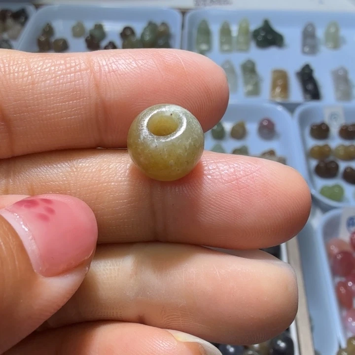 和田玉未镶嵌珠宝奇石