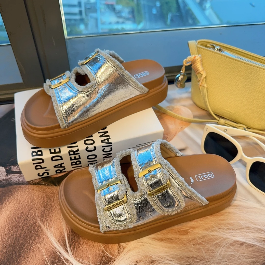 【晓溪服饰】夏季新款软底皮带扣厚底沙滩鞋平底软底一字拖66-11