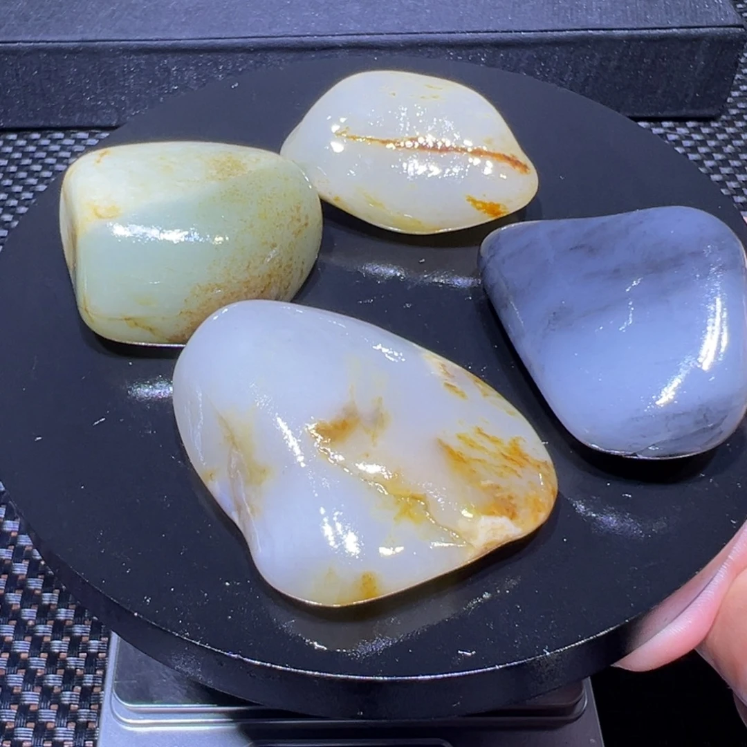 吊坠(不含链)未镶嵌和田玉（子料）166-75