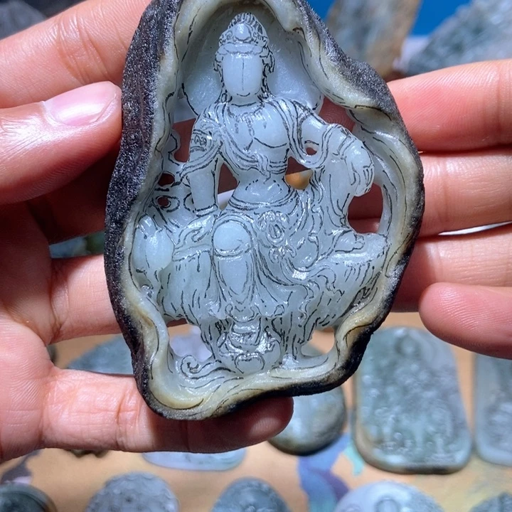 未镶嵌定制翡翠北**?翡翠定制