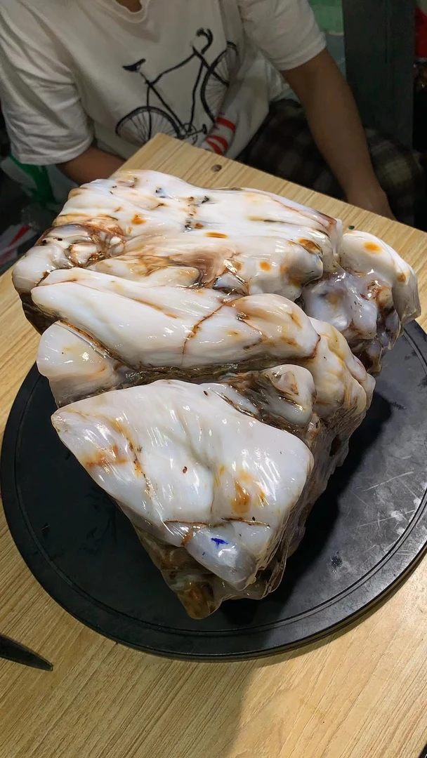 精美树化玉摆件2024120