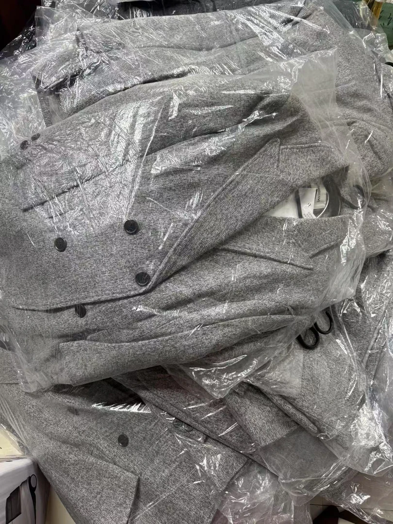 秋冬阔版毛呢西装外套时尚百搭气质高级感