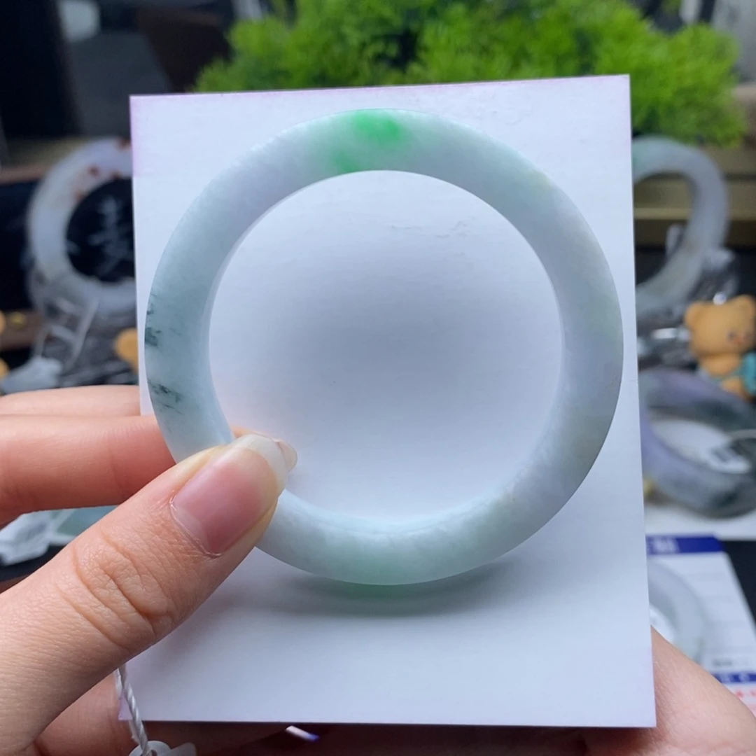 未镶嵌手镯定制翡翠白底青美人条