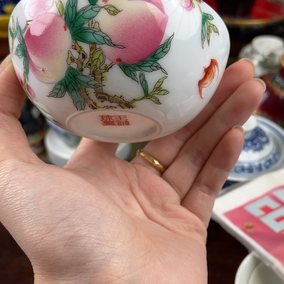 陶瓷艺术家的作品是一