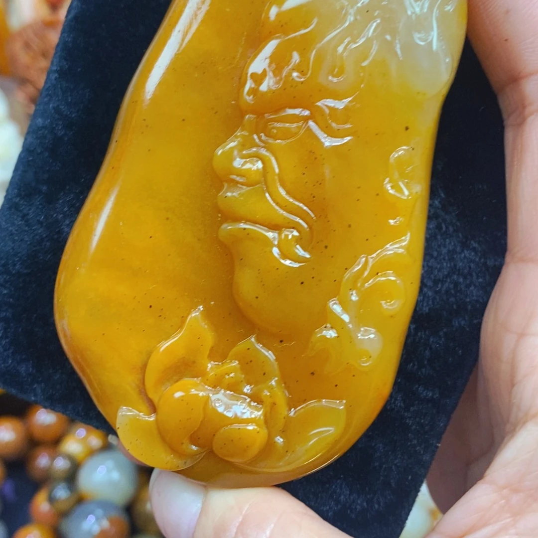 未镶嵌石英质玉（黄龙玉）吊坠(不含链)