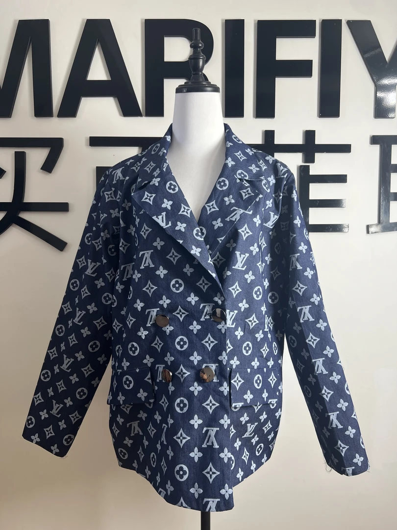 青春活力翻领秋季速干收口袖夹克黑色女士辅料小西装