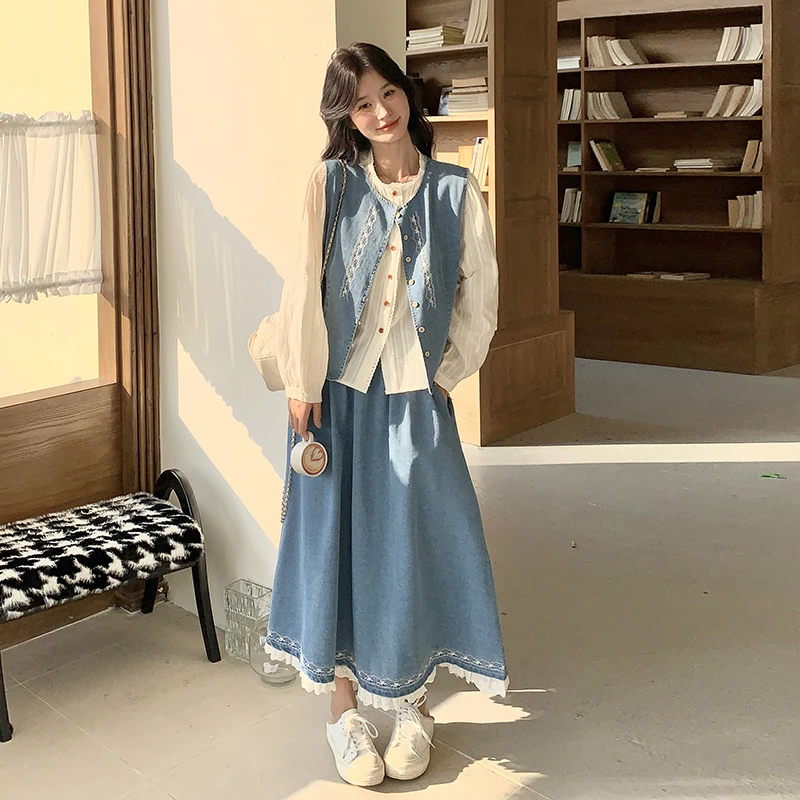 中国风刺绣套装女装春秋显瘦衬衫牛仔半身裙松弛感叠穿马甲三件套