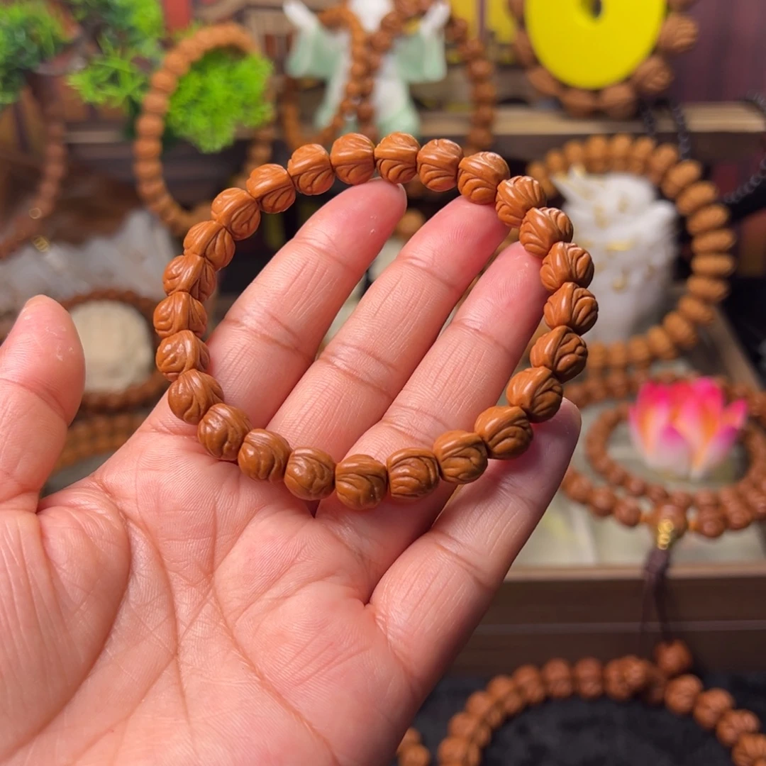 用***5手串桃核金玉龙手串10