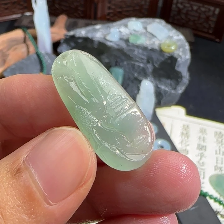 未镶嵌定制翡翠王**头山水